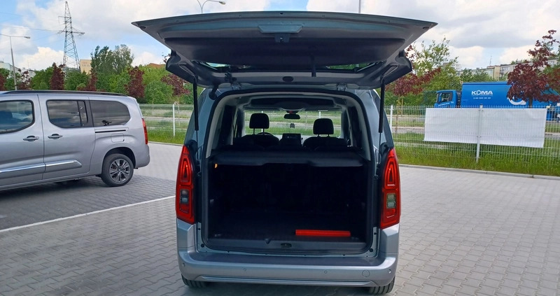 Toyota Proace City Verso cena 135900 przebieg: 11793, rok produkcji 2022 z Kleczew małe 596